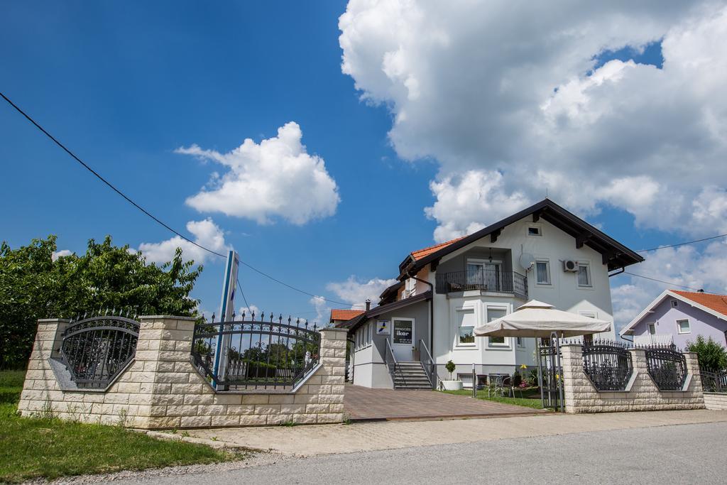 Guesthouse Ikar Velika Gorica Extérieur photo